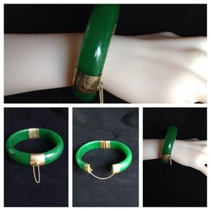Green jade bracelet.