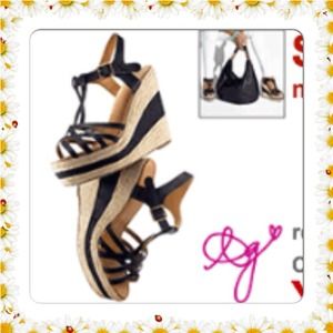 🎁Mark Stacked Up Sandals 🌸 Size 7
