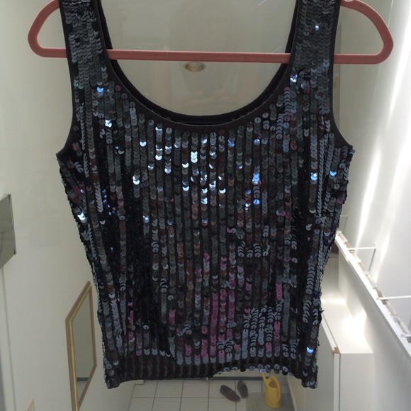 BURBERRY Shimmery,sequined ,Holiday top - Picture 3 of 3