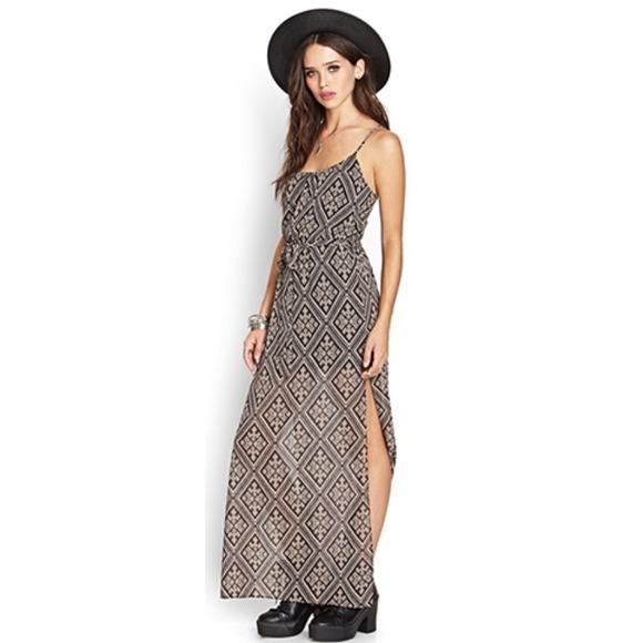 🎉HOST PICK 7/16🎉Chiffon  Maxi Dress