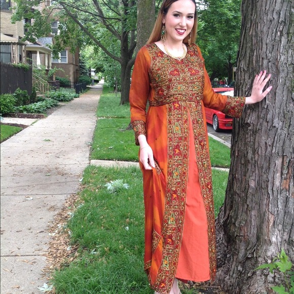 Dress - Picture 2 of 3