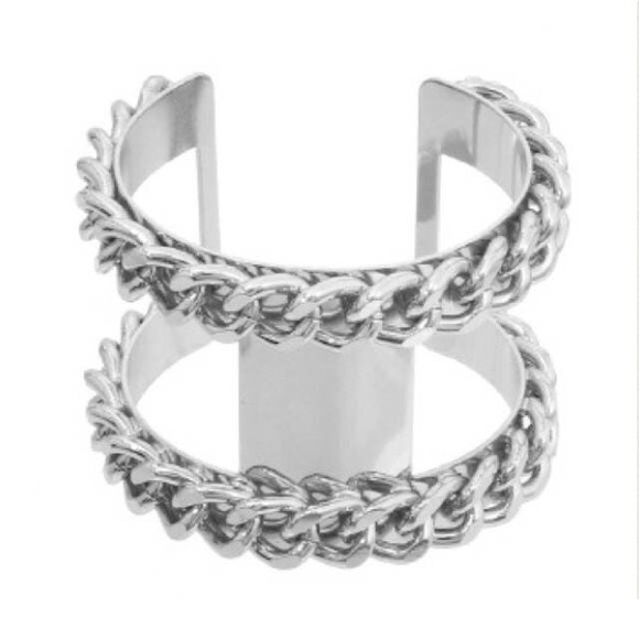 Jewelry - 😍HP😍 Silver Double Chain Cuff Bracelet