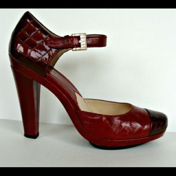 Red/Burgundy Authentic  Michael Kors pumps