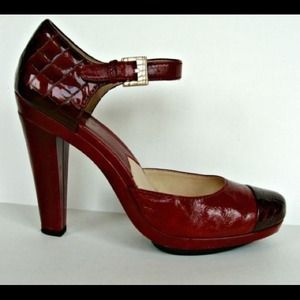 Red/Burgundy Authentic  Michael Kors pumps
