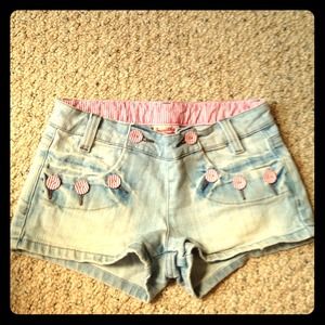 Flirty Sailor Style Candy Stripe Hot Pants