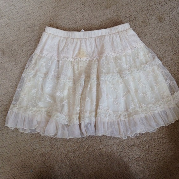 Cream lace skirt