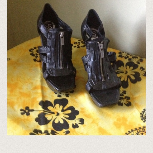 Jessica Simpson wedges & Ann Taylor top