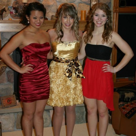 Tony Bowls Homecoming Prom Dress - Picture 2 of 4