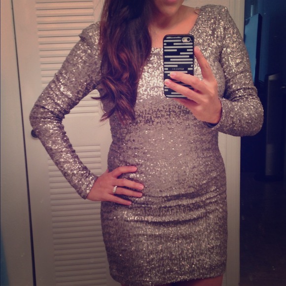BUNDLE❗️Arden B sequin dress & Steve Madden heels