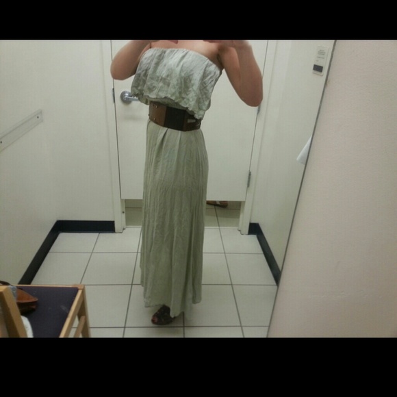 ---SOLD--- Floor length strapless maxi dress - Picture 4 of 4