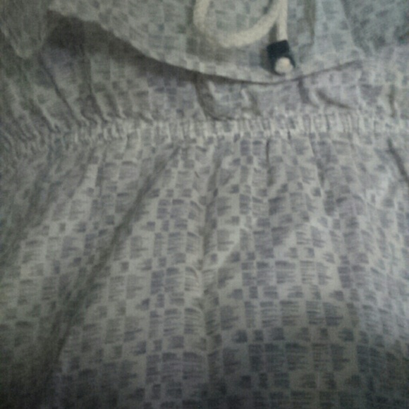 Hi -lo dress - Picture 3 of 3