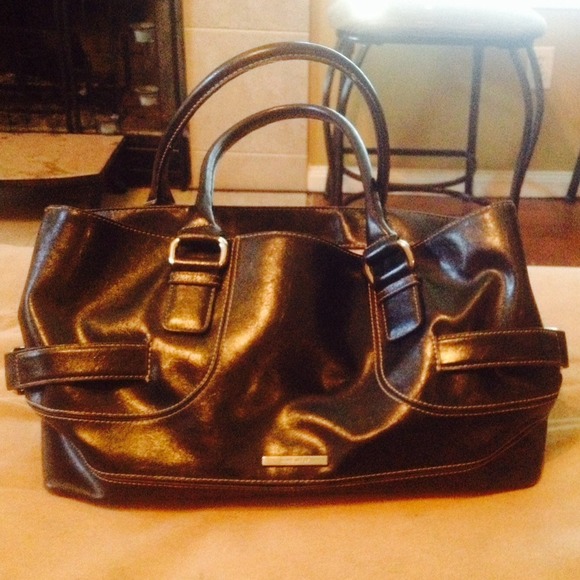 Reduced! Black Nine West Purse.