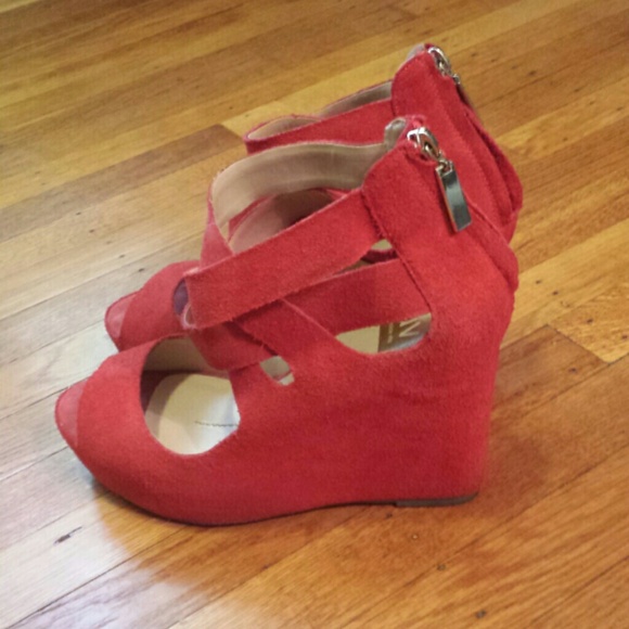 Dolce Vita Shoes - 📢PRICE DROP📢 Dolce Vita "JADE" Wedge