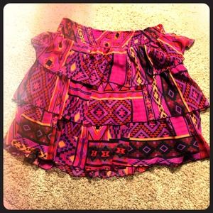 Beautiful Aztec print skirt 💕