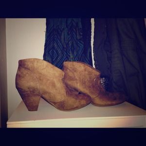 Tan suede ankle booties