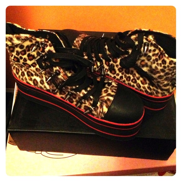 Shoes - Brand new YRU platform cheetah sneakers 7.5