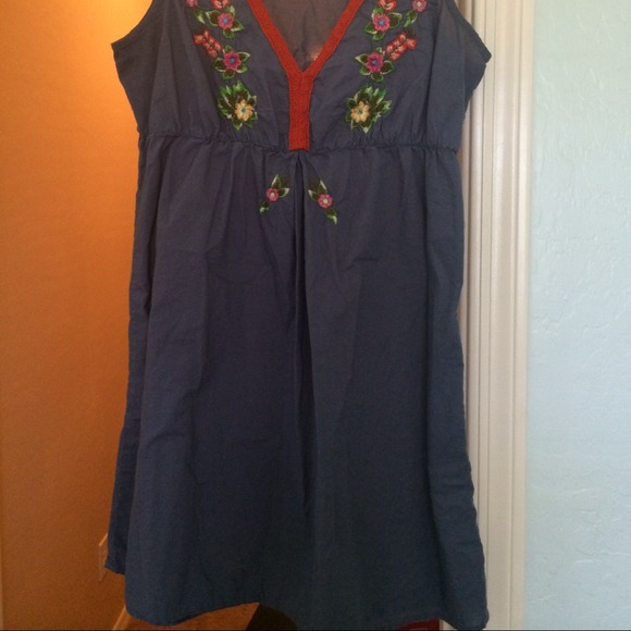 Top - Picture 4 of 4