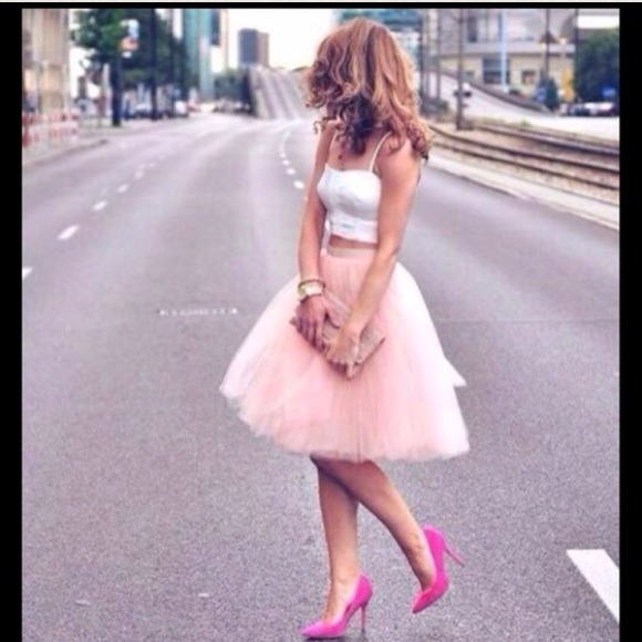 Dresses & Skirts - ❤️24 HOUR SALE❤️Pink Tulle Skirt