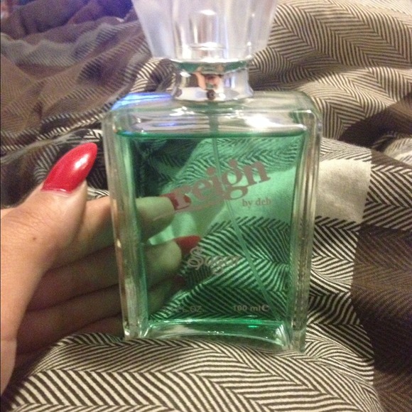 Reign perfume!