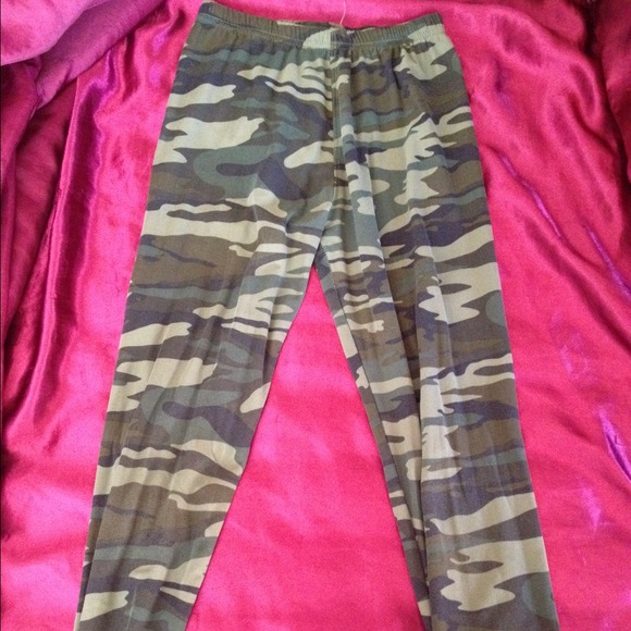 Soft camo leggings