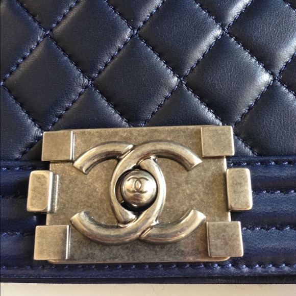 Chanel Le Boy bag Medium - Picture 2 of 4