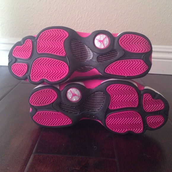 Pink and grey jordans - Picture 2 of 3