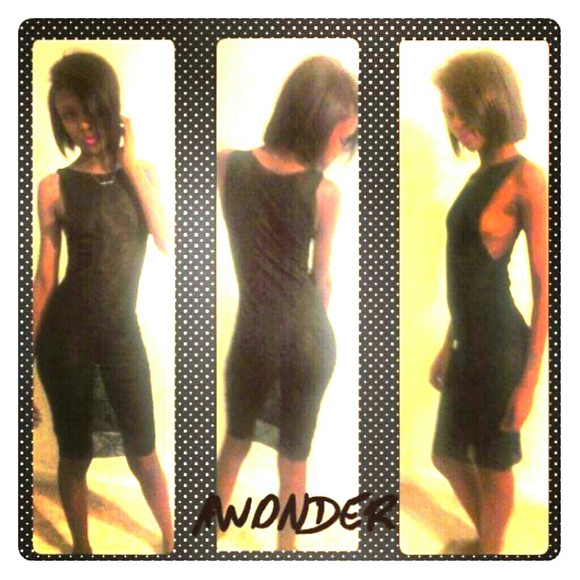 BLACK SIDE BOOB DRESS