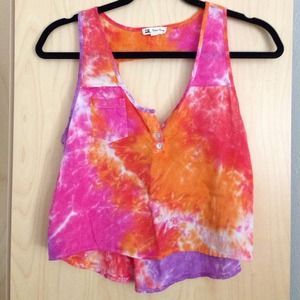 🚫SOLD🚫High-low sorbet colored top with open back