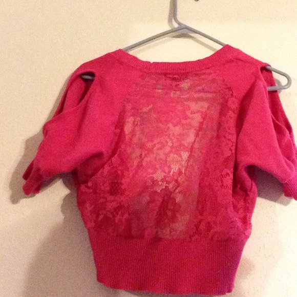 Pink lace back crop top - Picture 2 of 2