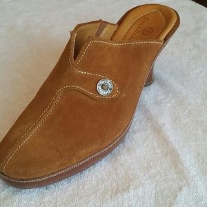 Tan leather slip in
