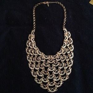 Statement necklace