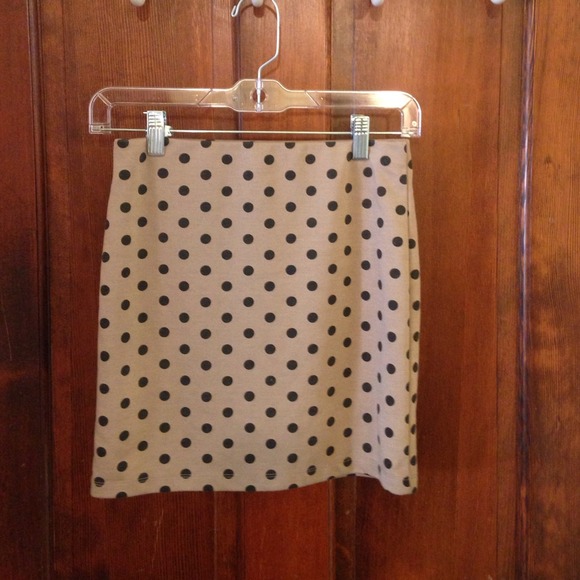 Dotted pencil skirt