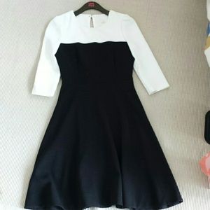 Kate Spade 3/4 sleeve back and white dress