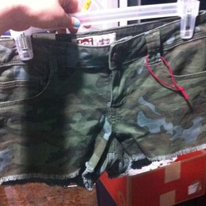 camo shorts