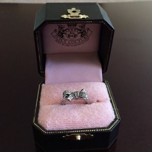 Juicy Couture Bow Ring