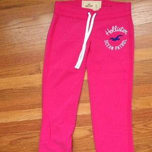 〰 SOLD 〰💖Hollister hot pink sweats💖