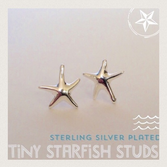 Tiny starfish sterling splated earrings - Picture 3 of 4