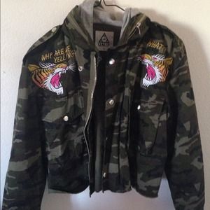 UNIF TIGER YELL JACKET -NWOT