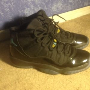 Retro Gamma Blue 11s