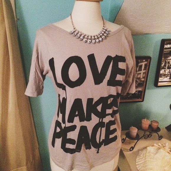 Love Makes Peace Graphic Tee Shirt