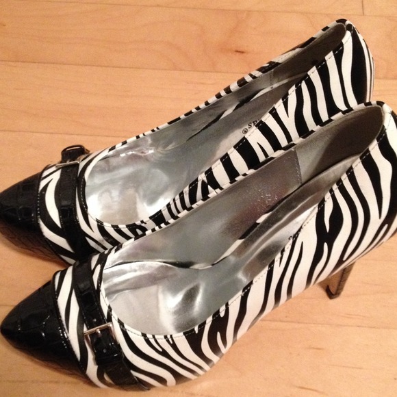 Shoes - Picture 1 of 1