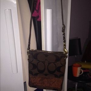 Authentic coach small crossbody