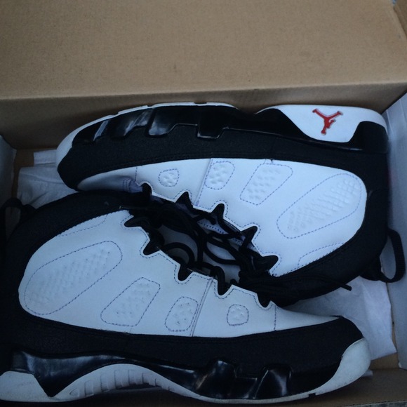 Air Jordan 9 IX RETRO. Make me an offer :) - Picture 1 of 4