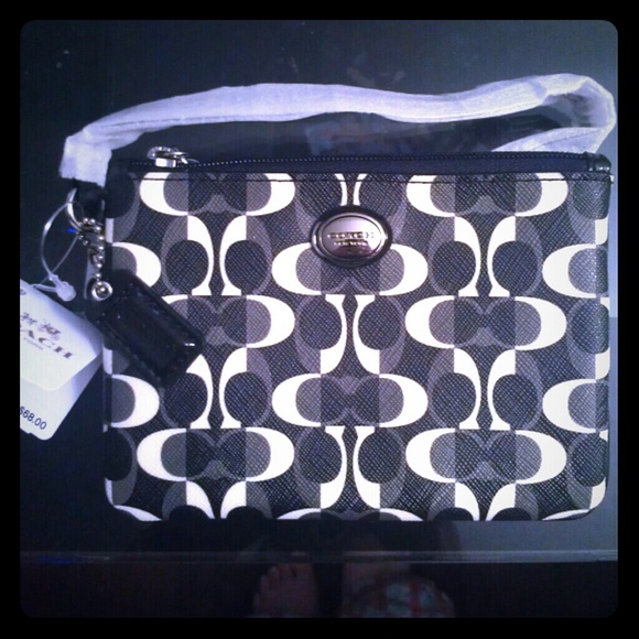 REDUCED for Posh Party! Coach Signature Wristlet