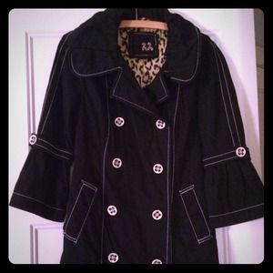 **Price Reduced**Great spring/fall boutique jacket