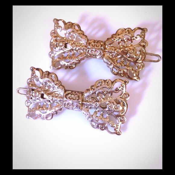 Bow Clips