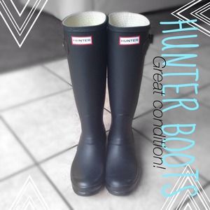 Black Hunter Boots - Size 6