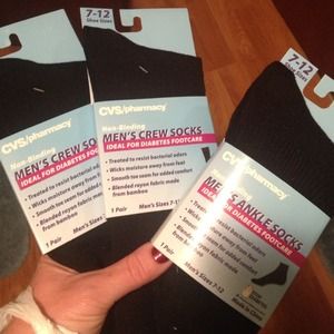 NWT 3 Pairs of Diabetic Socks. Size 7-12