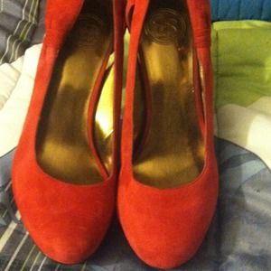 💃Red suede Jessica Simpson heels!!!!