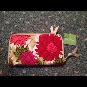 NWT Vera Bradley zip around wallet/clutch
